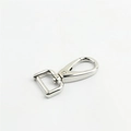 Cierre de mosquetón giratorio de metal plateado pulido con anillo en D para bolsos - Diámetro interior 1,6 cm / Plateado