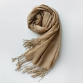 Elegante sciarpa color cammello con trama in bambù e lunghe nappe decorative - Cammello