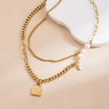 Collier double rang en acier inoxydable doré avec cadenas carré, perles et pendentif clé - Collier Multicouche Doré Serrure Clé Perle
