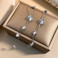 Pendientes largos de borla plateados con estrellas de circón y colgantes geométricos - Plateado