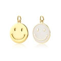 Dettaglio di ciondoli smiley in argento S925 oro e smalto bianco con riflesso a specchio - Argento 925 / Smalto Bianco
