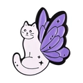 Dettaglio della spilla a gatto in smalto con ali di farfalla viola e motivi stellari - Gatto Bianco con Ali di Farfalla (XZ7091)