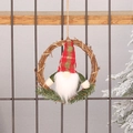 Ghirlanda di gnomo di Natale con cappello a scacchi rosso e verde su anello di rattan - Estilo barba