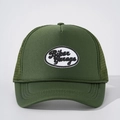 Armeegrüne Mesh Trucker Kappe mit Biker Garage Patch und verstellbarem Riemen hinten - Einheitsgröße / Armeegrün