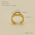 Detail van de 18k vergulde roestvrijstalen ring met een vierkant geslepen zirkoon - Gouden Zirkoon Stijl (ZR846G)