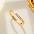 18K Roségold Armreif aus Titanstahl mit weißer Perlmutt-Einlage und drei Diamanten - Weißes Perlmutt Dreifach-Diamant Gold (111)