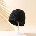 Classic black cable knit bucket hat with vertical rib pattern for winter warmth - M (56-58cm) / Black