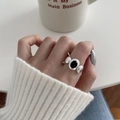 Vintage S925 sterling silver ring with black oval gemstone on model's hand - JZ0782-Black Oval Gem