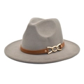Detail of grey wool fedora featuring a brown leather strap and golden metal chain buckle - M (56-58cm) / Light Gray