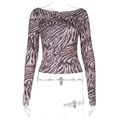 Dettaglio del crop top attillato con stampa zebrata marrone e maniche lunghe - S / Zebra Print