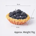 Vela aromática de tarta de arándanos realista con frutas y dimensiones de 8cm por 5cm - Tartaleta de Frutas PVC - Arándano