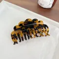 Pince à cheveux motif écaille de tortue au design ondulé et finition brillante - 8.8cm / Écaille Café