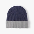 Gorro de punto grueso en azul marino y gris claro para exterior en otoño e invierno - Azul marino