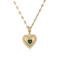 Collar de corazón dorado con piedra verde central y cristallen fondo blanco - Verde