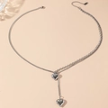 Collar minimalista de doble capa con colgantes de corazón plateados y cadena de acero titanio - Doble Capa Doble Corazón / Plateado