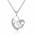 Collier cœur argenté avec lettrage Mom et pierres zircon sur une chaîne fine - Argent (D1413)