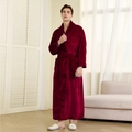 Dicker Herren-Bademantel in Weinrot aus Flanell mit Gürtel und Taschen für den Winter - XL / Weinrot (Herren)