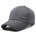 Berretto da baseball grigio scuro minimalista con placca in metallo e trama tessuta - Regolabile / Grigio