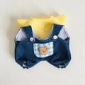 Gelbes T-Shirt und blaue Jeans-Latzhose mit Bärenstickerei für 17cm Plüschpuppen - Gelbes T-Shirt & Blau Kariertes Denim-Latzhosen-Set / Passend für 17cm Puppe