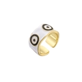 Detalle del diseño de ojo turco en esmalte sobre anillo abierto ajustable dorado - Abierto Ajustable / Blanco