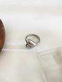 Anello in acciaio inossidabile argento lucido con design a cuore geometrico spesso a specchio - US 6 / Argento Cuore