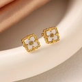 000658 White Earrings