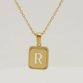 Collar dorado de acero inoxidable con colgante cuadrado y letra R en fondo blanco - Letra R