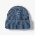 Klassische mittelblaue Rippstrick-Beanie-Mütze für Winterwärme und Outdoor-Komfort - Graublau