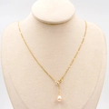 Collana regolabile in acciaio al titanio dorato con elegante pendente a goccia di perla - Stile Perla di Riso Rosa-Viola