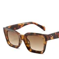 Retro leopard print oversized sunglasses with brown gradient lenses and metal dots - Leopard / Brown