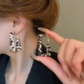 Detail of vintage geometric earrings with brown leopard resin print and gold metal accents - 4# Hoop - Coffee/Square