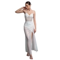 Elegante abito bianco con paillettes, spacco alto e corpetto in rete velata - S / Bianco