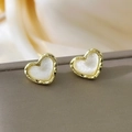 Elegant gold-edged heart stud earrings with white pearl enamel and hammered texture - 55# Silver Heart Trim Studs