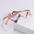 Bracciale a onde in oro rosa con diamanti scintillanti e chiusura a cerniera donna - Oro rosa