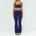 Set yoga blu scuro con reggiseno sportivo e pantaloni a zampa con vita a V incrociata - Taglia S / Top E Pantaloni / Reggiseno + Pantaloni a Zampa / Blu scuro