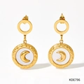 Französische Vintage-Goldohrringe mit Hammerschlag-Metall, Muschel-Inlay und Neumond - Gold (KDE796)
