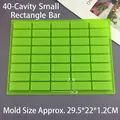 Detail van 40-vaks groene siliconen mal met rechthoekige uitsparingen van 5x2cm - 40-Holte Kleine Vierkante Strip Vorm / Groen