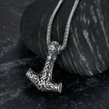 Silver Nordic Mjolnir necklace with Celtic knot patterns on dark stones - Wheat Chain Mjolnir (F0501)