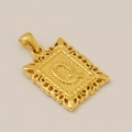 Pendentif carré en acier inoxydable doré avec motif ajouré et lettre Q gravée - Q-Pendentif Seul