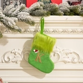 Chaussette de Noël en tricot vert avec broderie dorée lettre K et bordure peluche - Lettre K