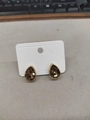 Orecchini a goccia dorati con gemme color ambra su cartoncino di presentazione - Perno in Argento/Lega/Zirconia / Stile Gemma Marrone a Goccia Dorata