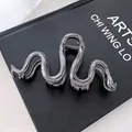 Pinza para el pelo de serpiente en metal gris oscuro con textura de escamas - 10.5cm / Color gunmetal