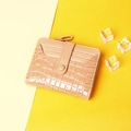 Portacarte beige in ecopelle con motivo coccodrillo e design a fisarmonica con molti slot - Rosa