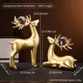 Moderne goldene Hirsch-Skulpturen mit Glaskugeln für luxuriöse Schrankdekoration - Golden Glück Hirsch - Groß