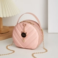 Petit sac rond rose matelassé pour femme avec pendentif chat et chaîne dorée - Rose