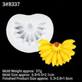 Banana shape silicone fondant mold 57g with 6.8x5.5x2.1cm size for DIY cake baking - No.3 Fan Shaped Banana Style (B337) / Clear