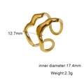 Detail of gold double-layer wave ring with 17.4mm inner diameter and 12.7mm width - Gold