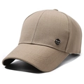 Gorra de béisbol caqui para hombre con tela texturizada y emblema SPORT de metal lateral - Ajustable / Estilo Placa Redonda / Caqui
