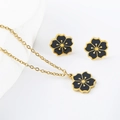 Vintage floral pendant necklace and stud earrings set with black resin and gold borders - Gold/Black