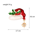 Kerstmuts broche met rood emaille, hulst en sprankelende gouden ster hanger sieraad - Kerstmuts met Ster (C510-A)